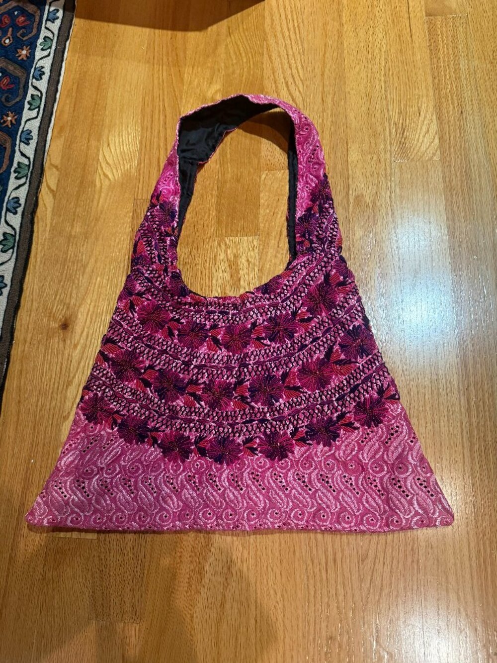 Fabulous tote bag in shades of pink and burgundy.  Made in Guatemala